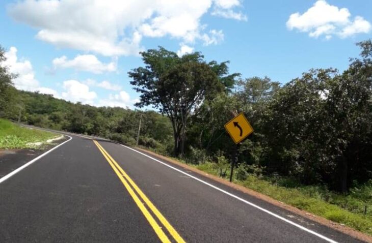 Governador inaugura estrada que dá acesso à Cachoeira do Urubu